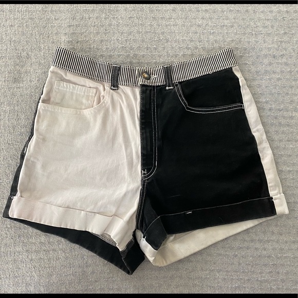 American Apparel Pants - Rare American Apparel Color Block Shorts. Sz 28